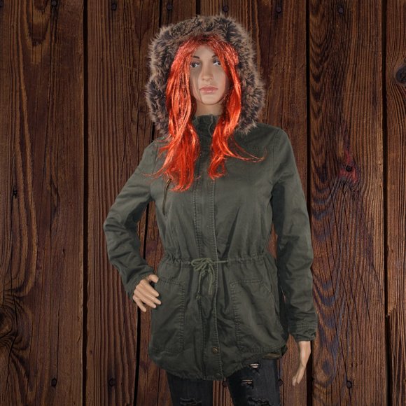 Forever 21 Jackets & Blazers - Forever 21 Jacket Coats Olive Green Faux Fur Hooded Utility Style Winter Coat M